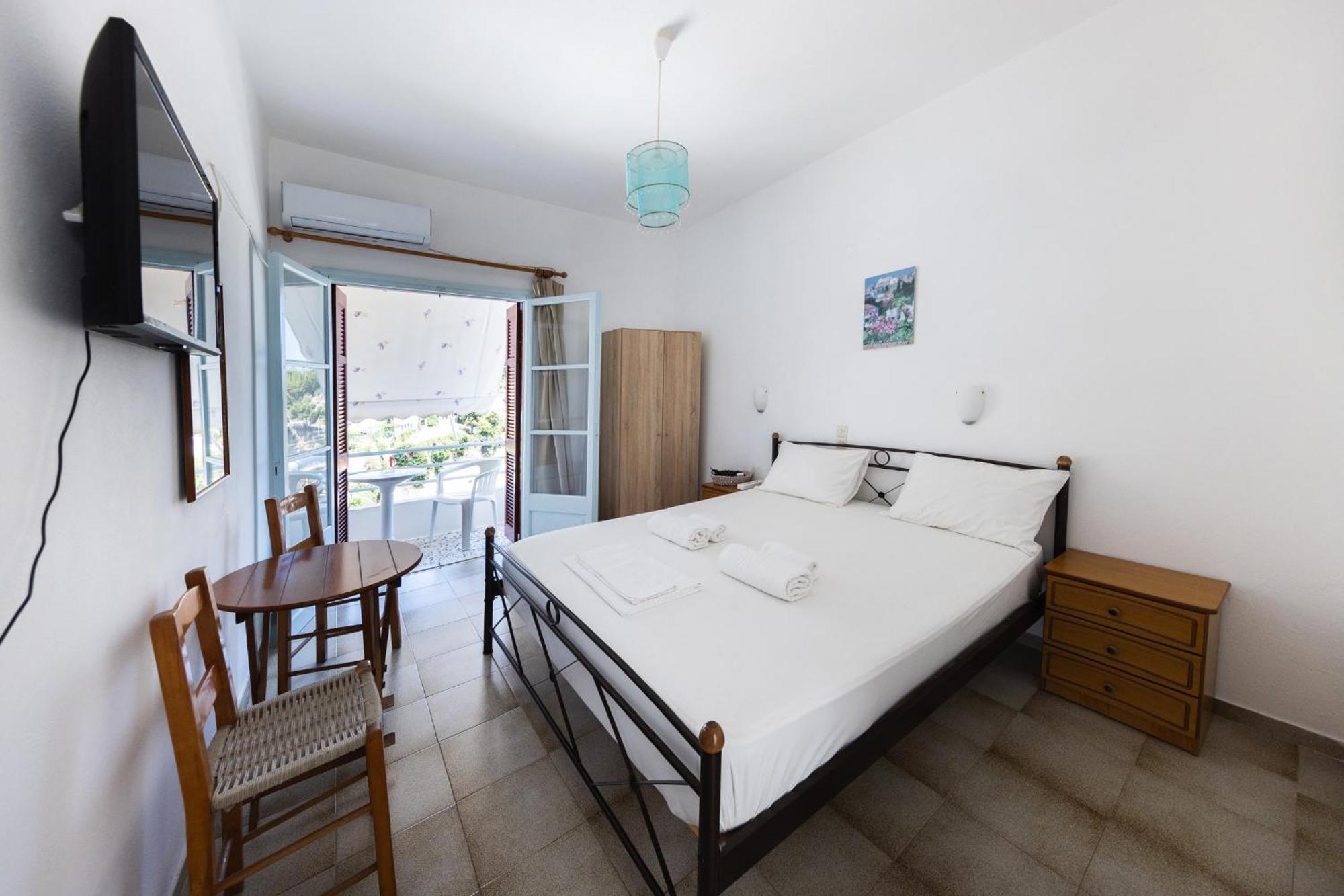 Nikos Rooms Vóci Kültér fotó