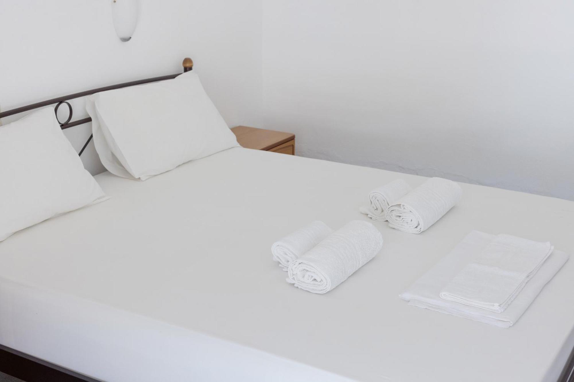 Nikos Rooms Vóci Kültér fotó